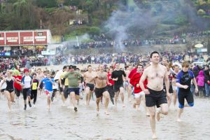 tenby boxing day swim 11 sm.jpg